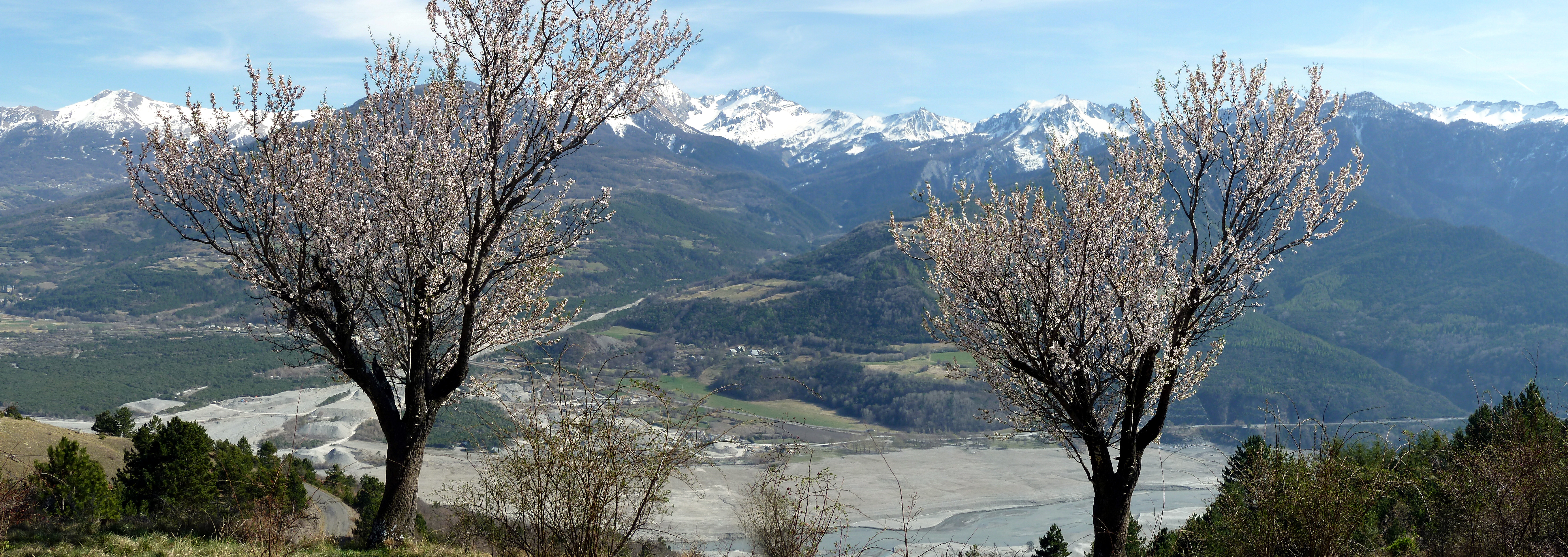 Panorama Amandiers Puy Sanières