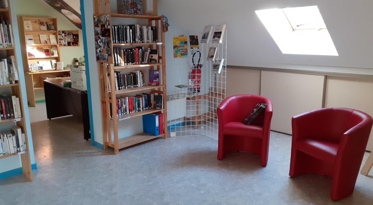 Deuxième salle de la bibliothèque