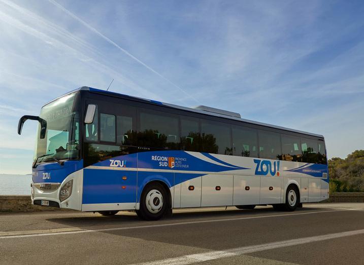 Flyer lignes scolaires Zou ouvertes sur la CCSP